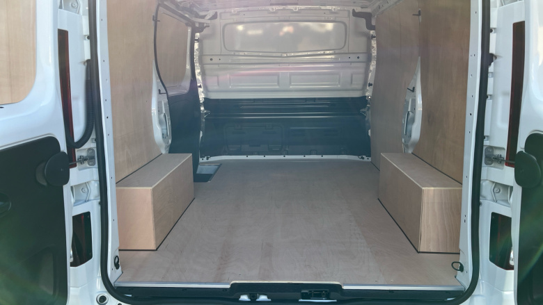 Renault Trafic Swb Diesel SL30 Blue dCi 150 Extra [Safety] Van